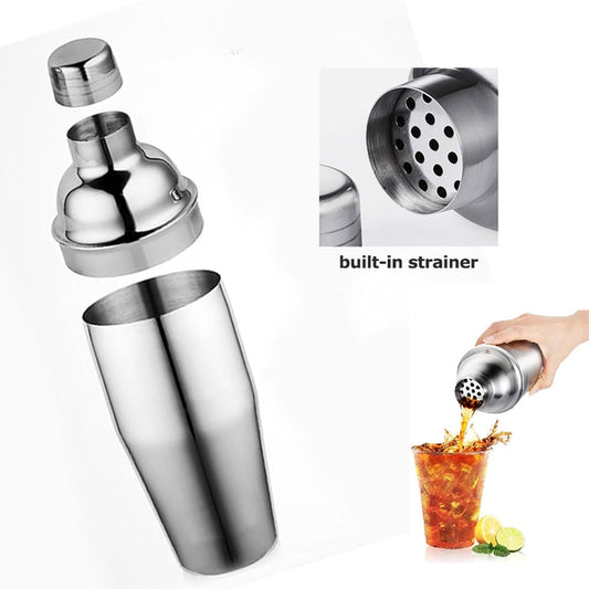 Stainless steel 550 ml cocktail shaker with built in strainer & lid