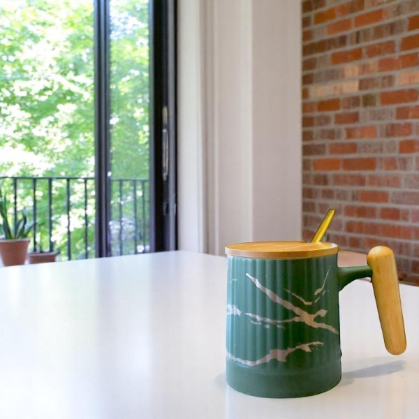 Ceramic mug with wooden handle & lid + golden stainless spoon