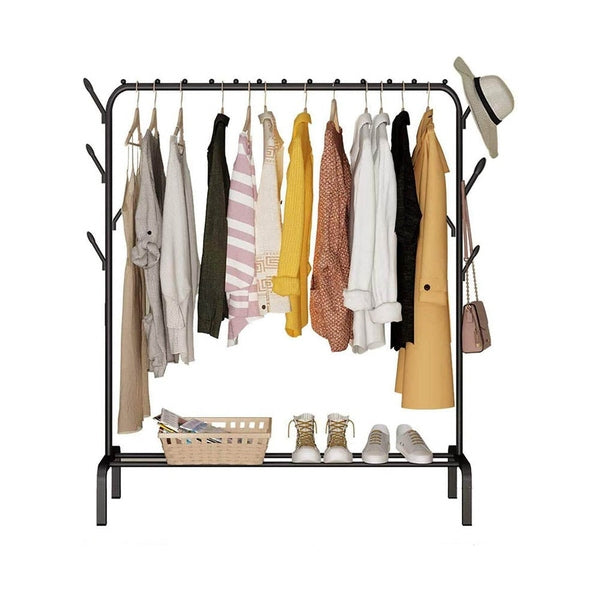 Single pole metal clothes hanging rack