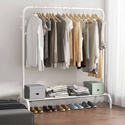 Single pole clothes hanging rack with wheels